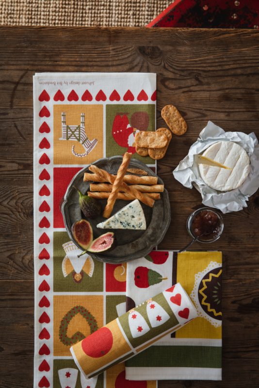 Julhuset, tea towel, multi