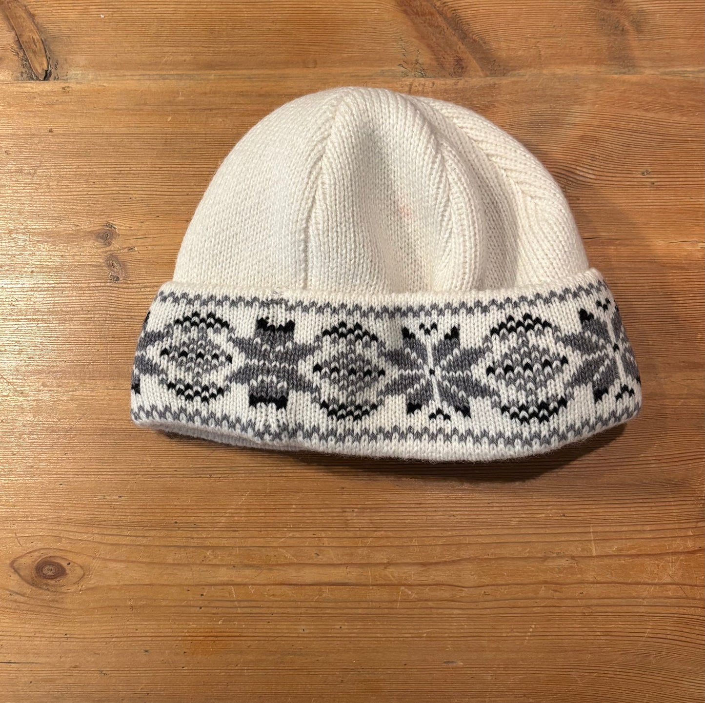 Cream Wool Hat with Nordic Snowflake Pattern and Fleece Lining