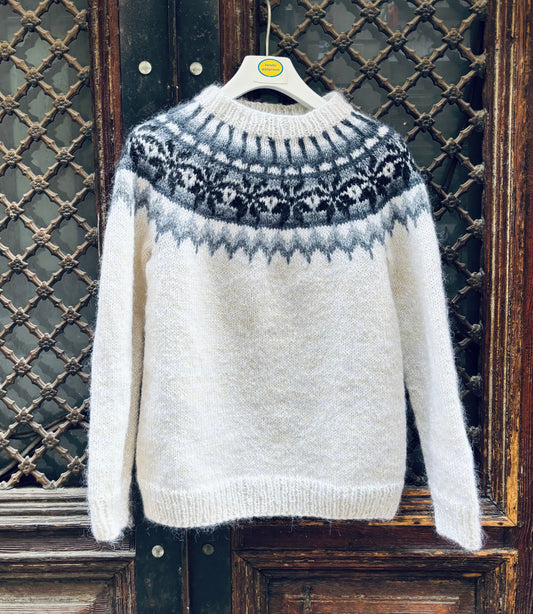 Hand-Knitted Nordic Sweater in Wool and Mohair – white-Grey